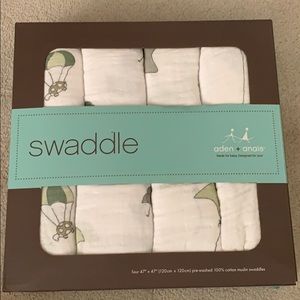 NWT Aden + Anais swaddle set
